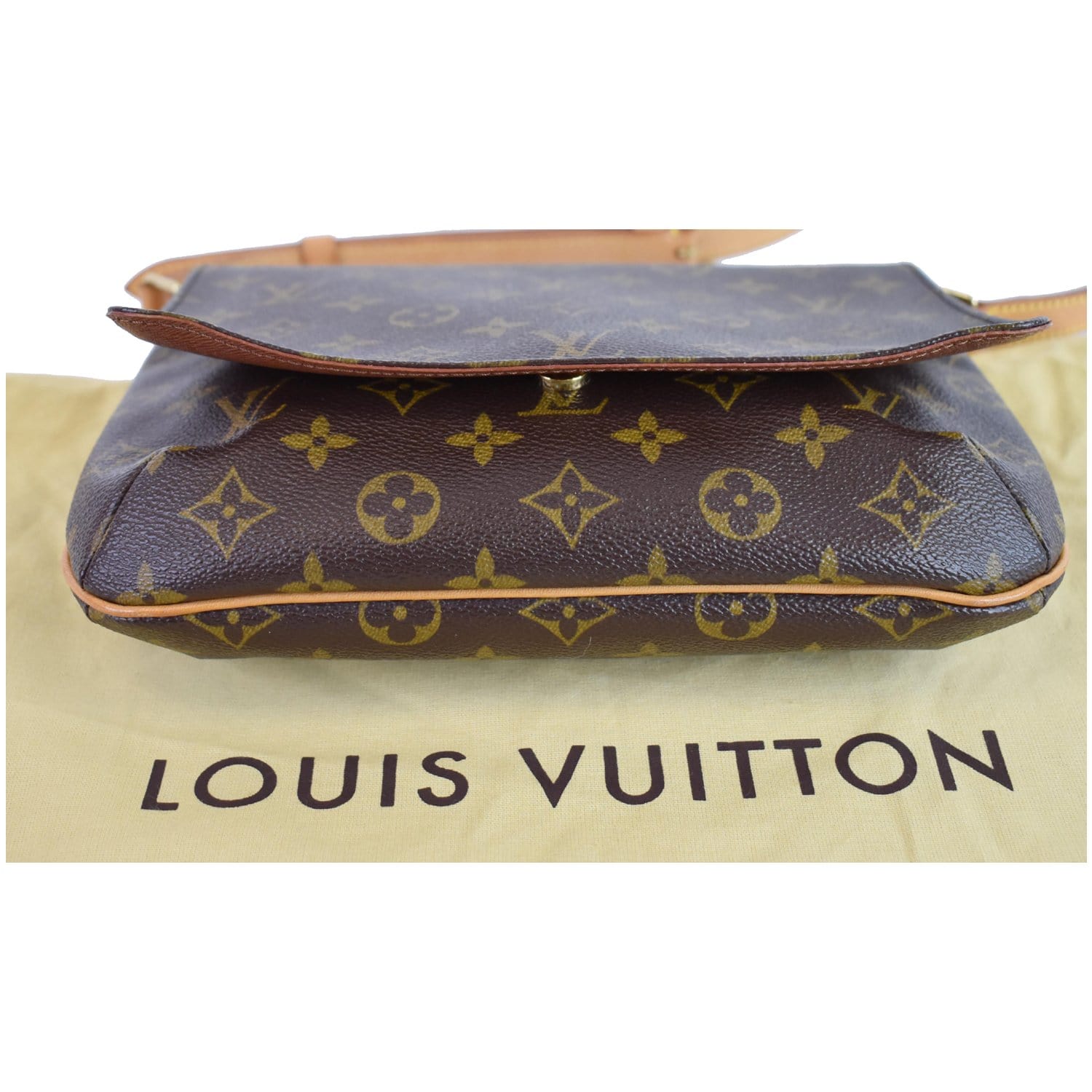 Louis Vuitton Vintage Monogram Canvas Musette Tango Shoulder Bag (SHF- –  LuxeDH