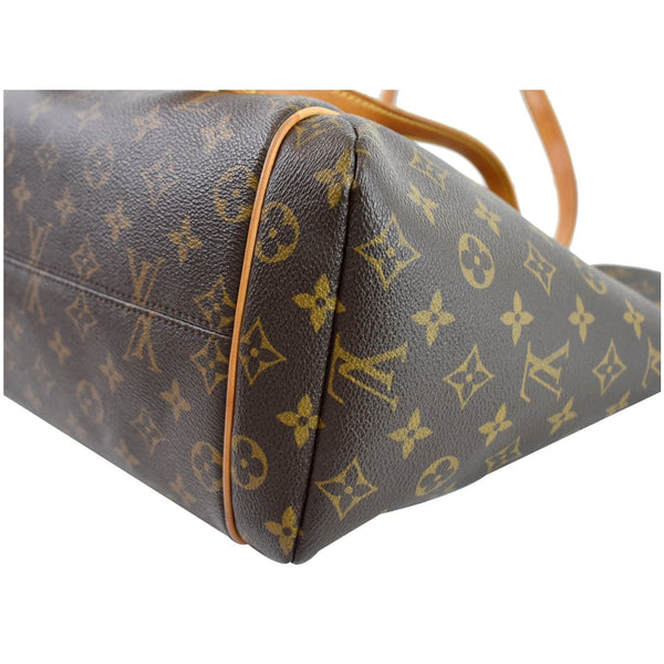 Louis Vuitton Totally MM Monogram Canvas Shoulder Bag bottom view