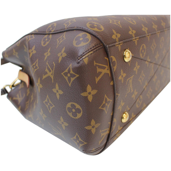Price $2260 Louis Vuitton Montaigne GM Tote Bag