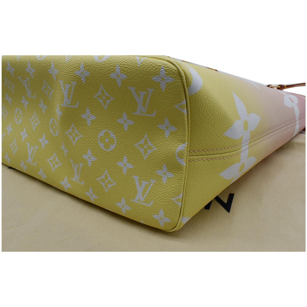 Louis Vuitton Neverfull MM Pool Tote Bag - yellow bottom