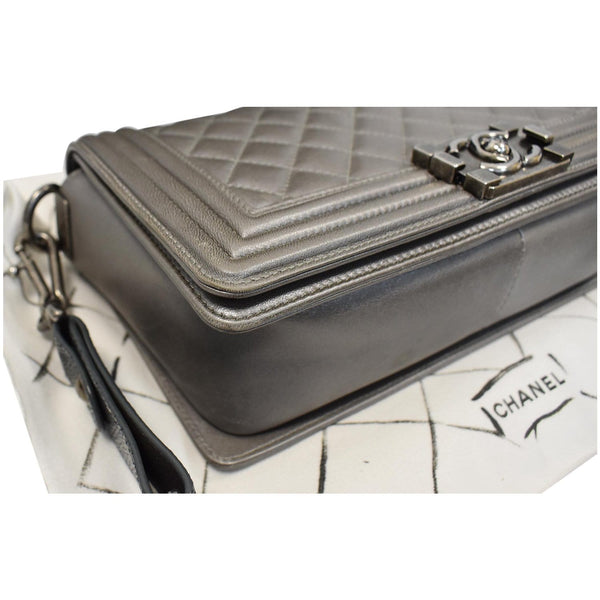 CHANEL Boy Flap with Stingray Lambskin Leather Shoulder Bag Silver