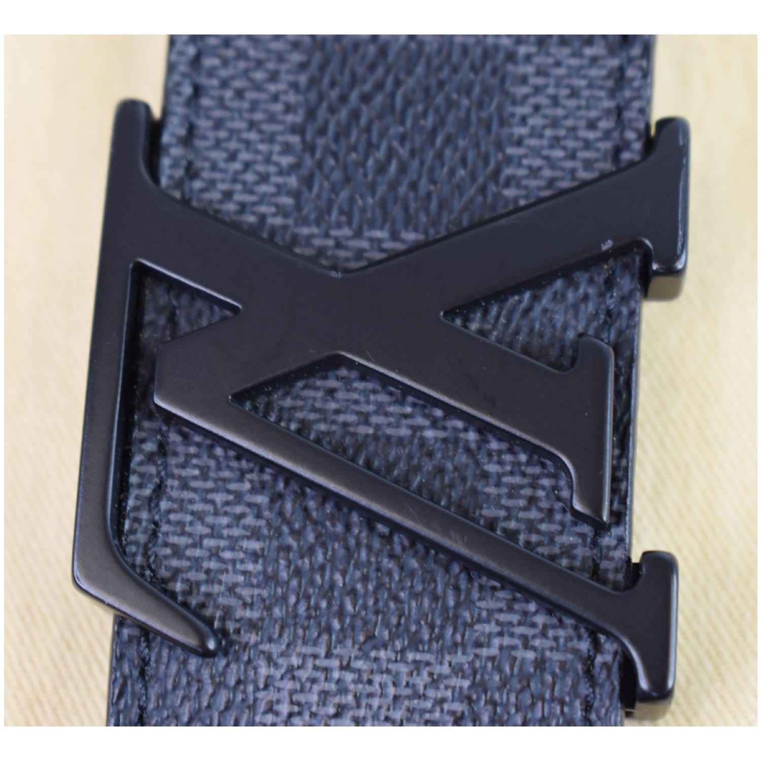 $470 Mens Louis Vuitton Black Checkered Damier Graphite Initials Belt SZ  100 - Lust4Labels