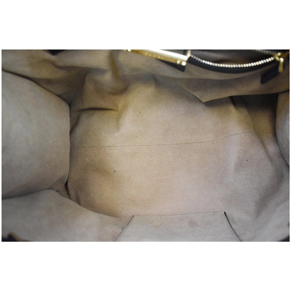 Gucci Padlock Medium GG Supreme Canvas Shoulder Bag - spacy interior