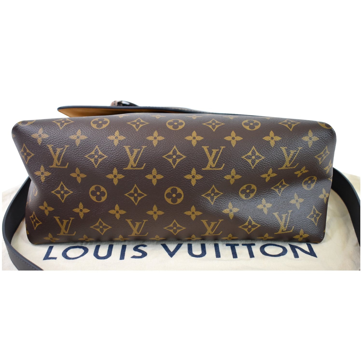Beaubourg cloth handbag Louis Vuitton Brown in Cloth - 11457005