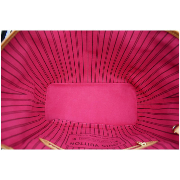 Louis Vuitton Love Lock Neverfull MM Bag - inside preview