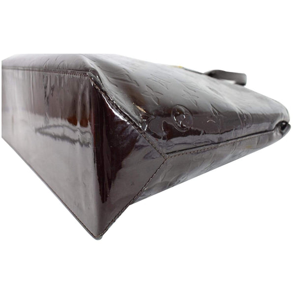 Louis Vuitton Wilshire MM Vernis Leather Tote Handbag - corner seams