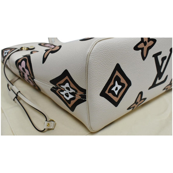 Louis Vuitton Neverfull MM Wild At Heart Monogram Canvas Tote Bag Cream