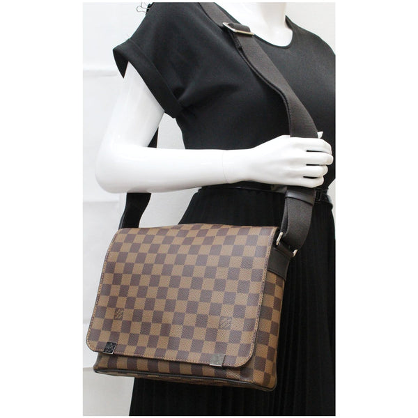 LOUIS VUITTON District PM Damier Ebene Canvas Messenger Bag Brown