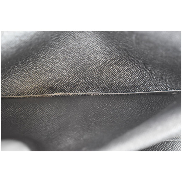 LOUIS VUITTON Porte-Tresor Epi Leather International Wallet Black