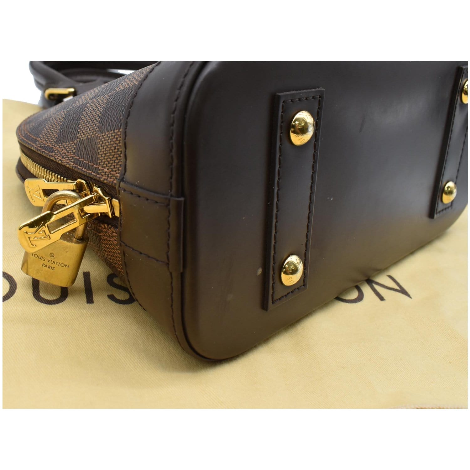 Alma bb leather handbag Louis Vuitton Brown in Leather - 30987108