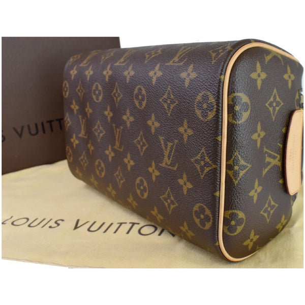 Louis Vuitton Monogram Canvas King Size Toiletry Bag - corner close view