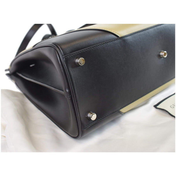 Gucci Medium Zumi Leather handbag bottom corner