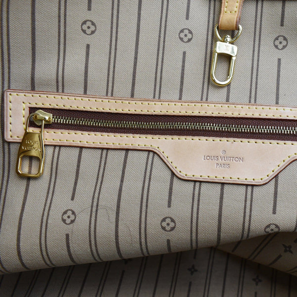 Louis Vuitton Delightful MM Monogram Canvas Shoulder Bag