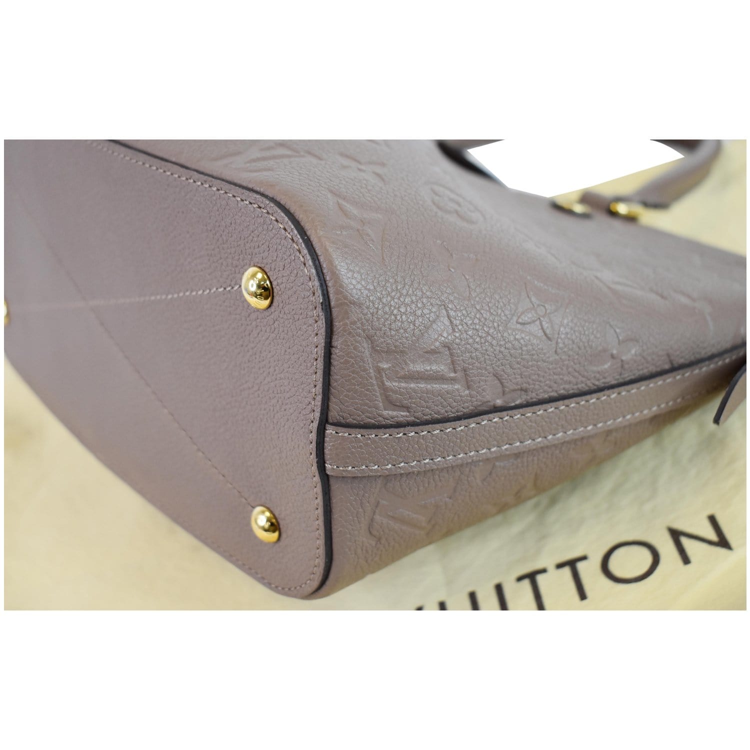 Boutique de Lumière - Mazarine MM (Taupe) and Mazarine PM (Mastic). Two  gorgeous neutral shades in Empreinte leather. #louisvuitton #empreinte  #leather #embossing #mazarine #bag #handbags #gorgeous #love #blogger  #adithibajaj #instagram #facebook