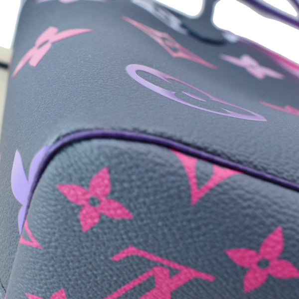 LOUIS VUITTON Neverfull MM Monogram Canvas Tote Bag Midnight Fuchsia