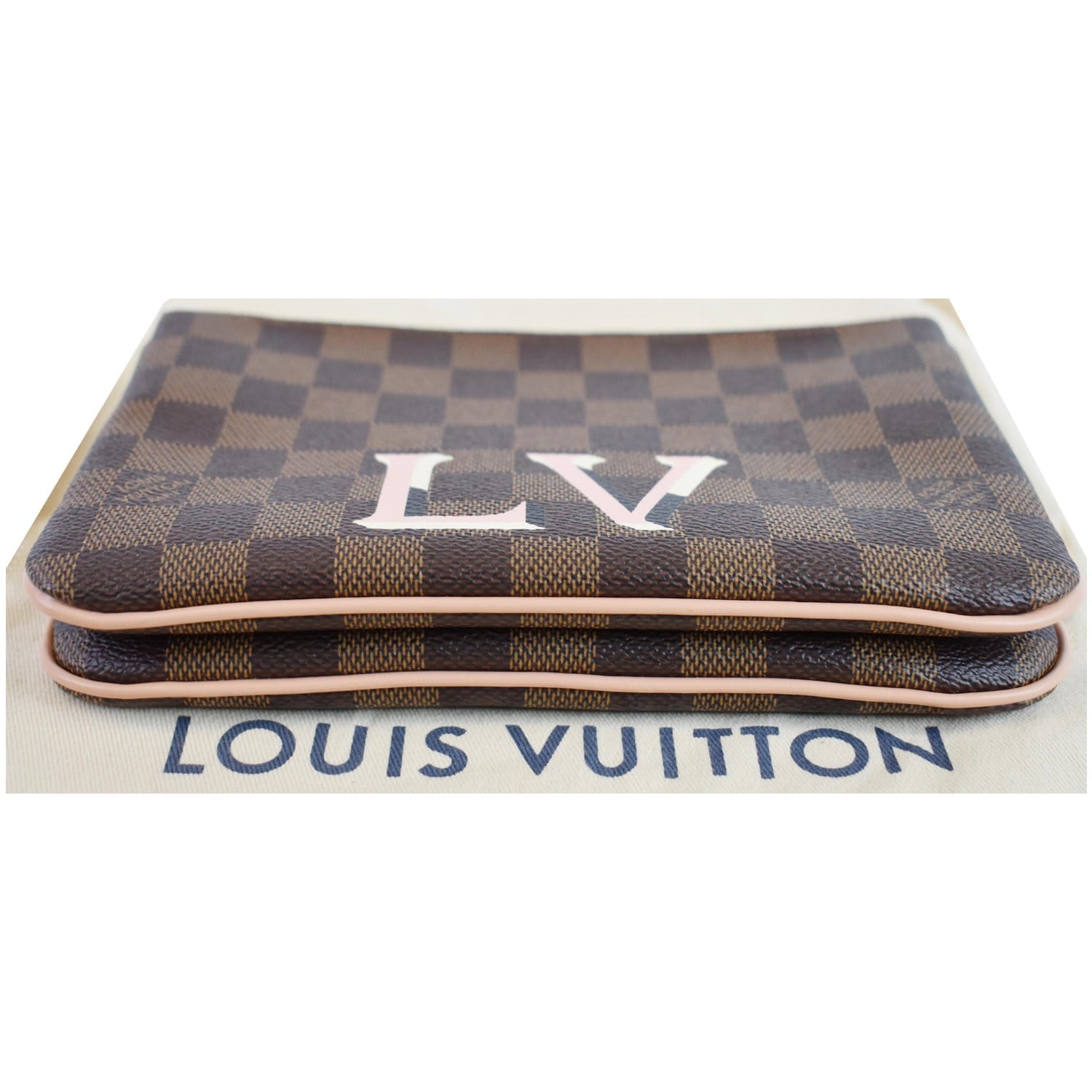 Louis Vuitton LV lined zip pochette Beige Leather ref.266020