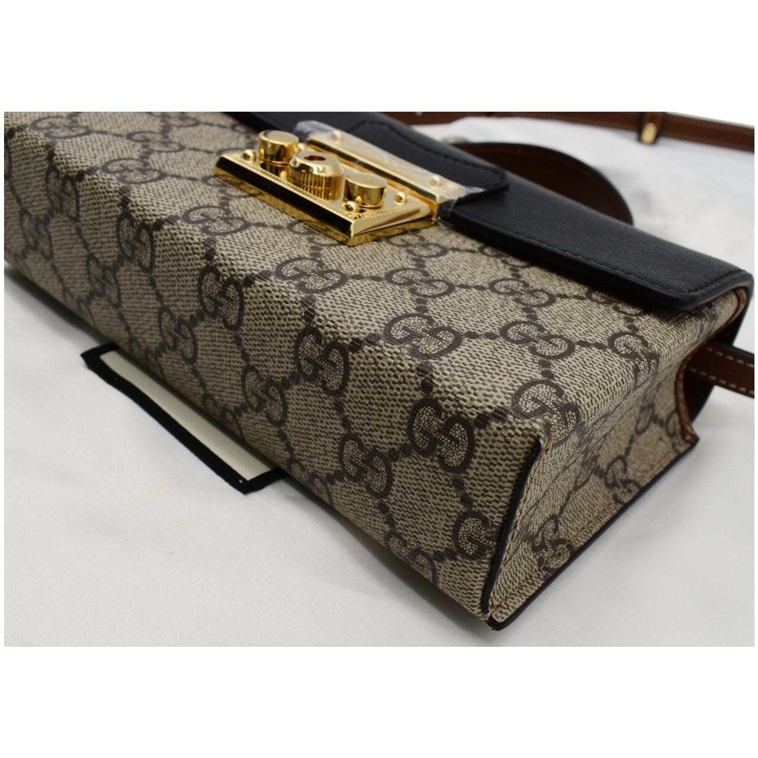 Gucci GG Supreme Leather Padlock Mini Crossbody Bag (SHF-xCSti7