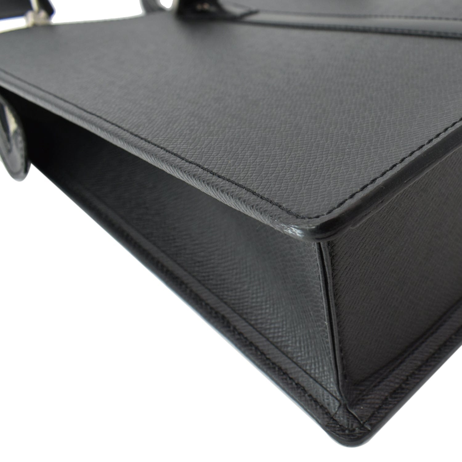 Louis Vuitton Black Taiga Leather Lozan Briefcase Louis Vuitton
