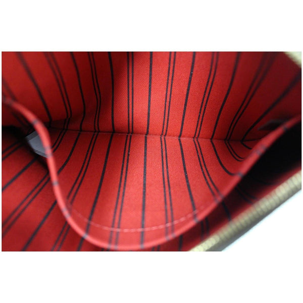 Louis Vuitton Pochette Wristlet Neverfull MM with interior view 