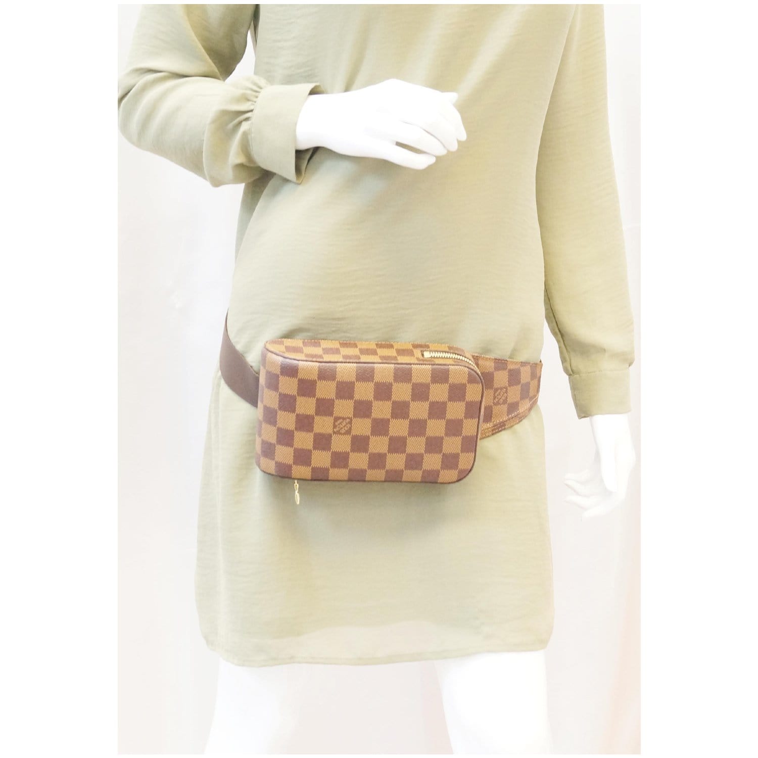 Louis Vuitton Geronimos Waist Bag – Haiendo Shop