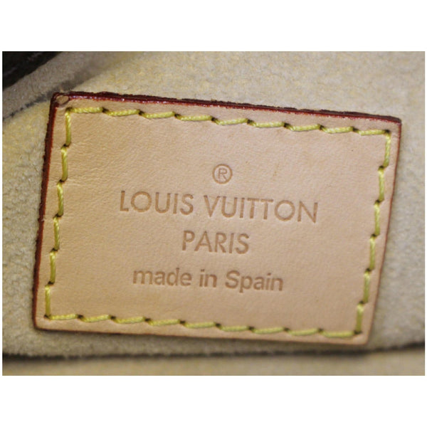 Louis Vuitton Artsy MM Monogram Shoulder Bag - Lv logo