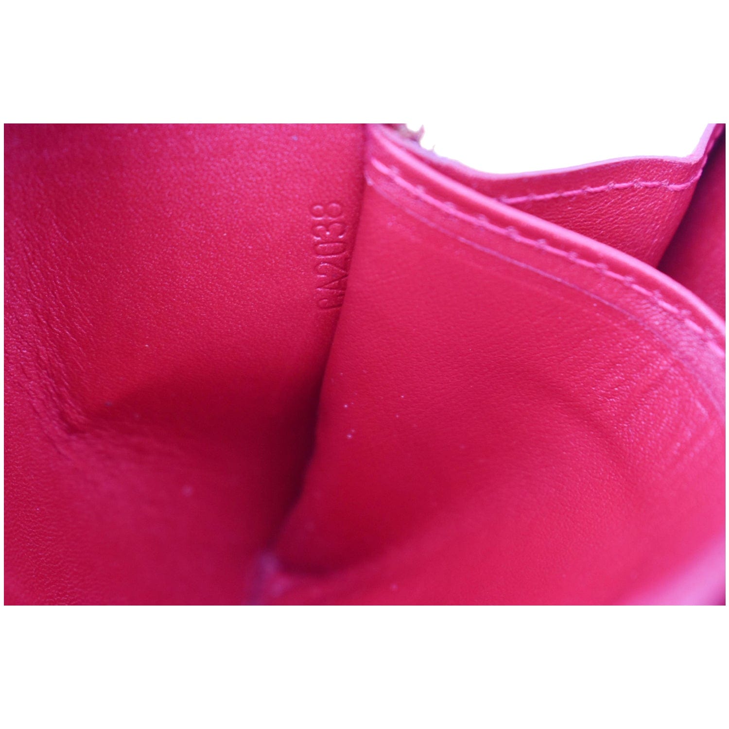 Louis Vuitton Red Vernis Zippy Coin Pouch Leather Patent leather ref.341098  - Joli Closet