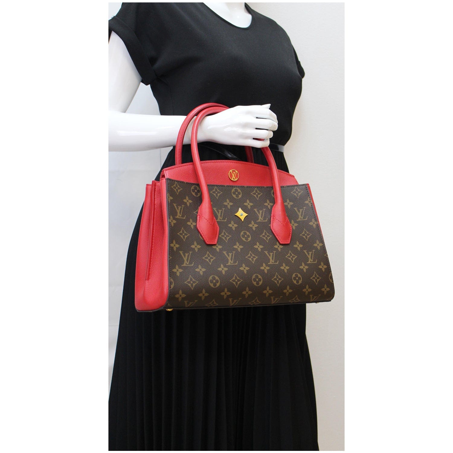 Florine leather handbag Louis Vuitton Red in Leather - 19588737