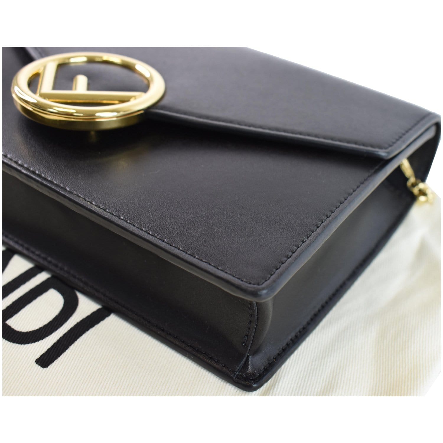 ⚡️SOLD⚡️Dissona Italian leather envelope crossbody