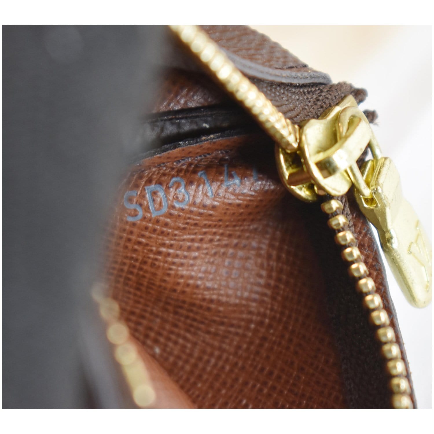 Louis Vuitton Brown Monogram Empreinte Leather Key Pouch Pochette Cles Coin  99lv78
