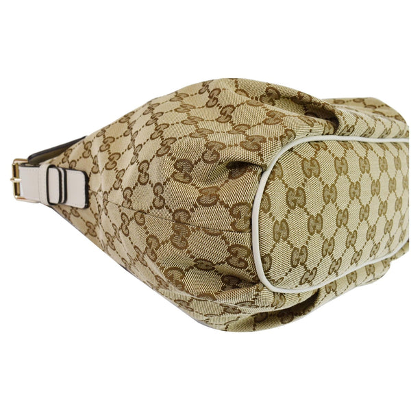 Gucci GG Plus Supreme Canvas Messenger Shoulder Bag bottom corner