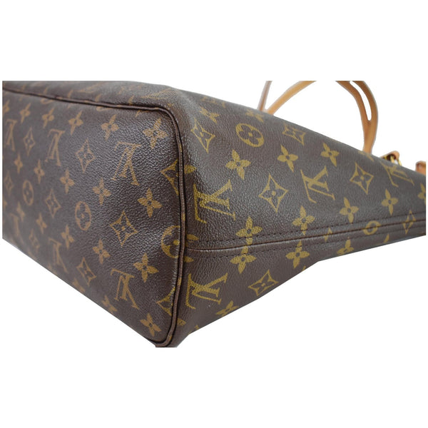 LOUIS VUITTON Neverfull MM Monogram Canvas Tote Bag Fuchsia