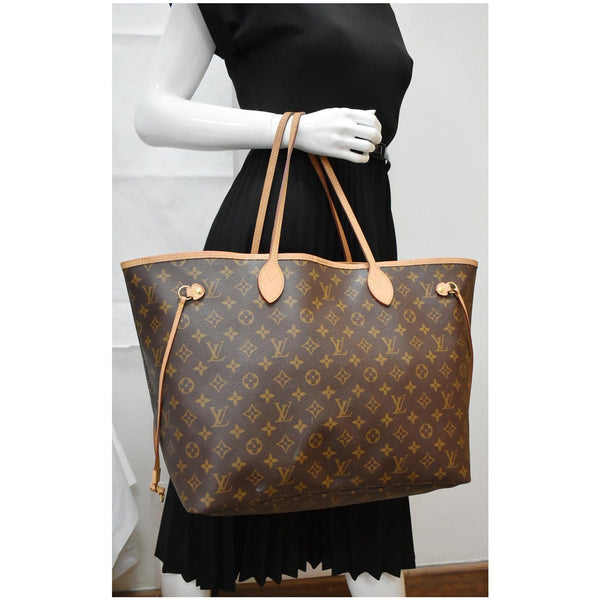 Louis Vuitton Neverfull GM Monogram Canvas Tote Handbag