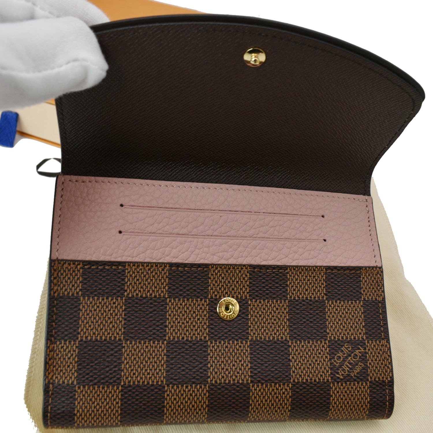 LOUIS VUITTON Damier Ebene Compact Wallet - Preowned luxury - Canada Consignment