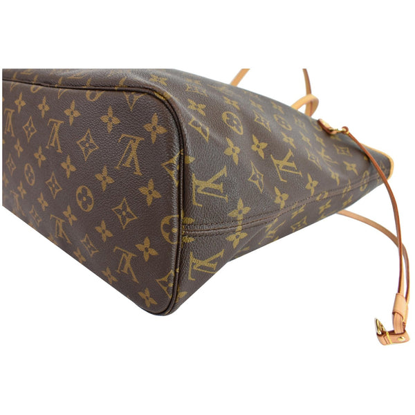 Louis Vuitton Neverfull MM Monogram Canvas Shoulder Bag - brown color