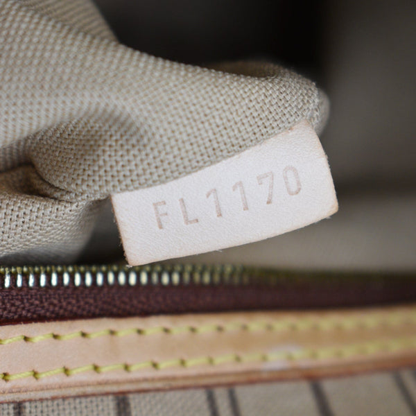 Louis Vuitton Delightful MM Monogram Canvas Shoulder Bag