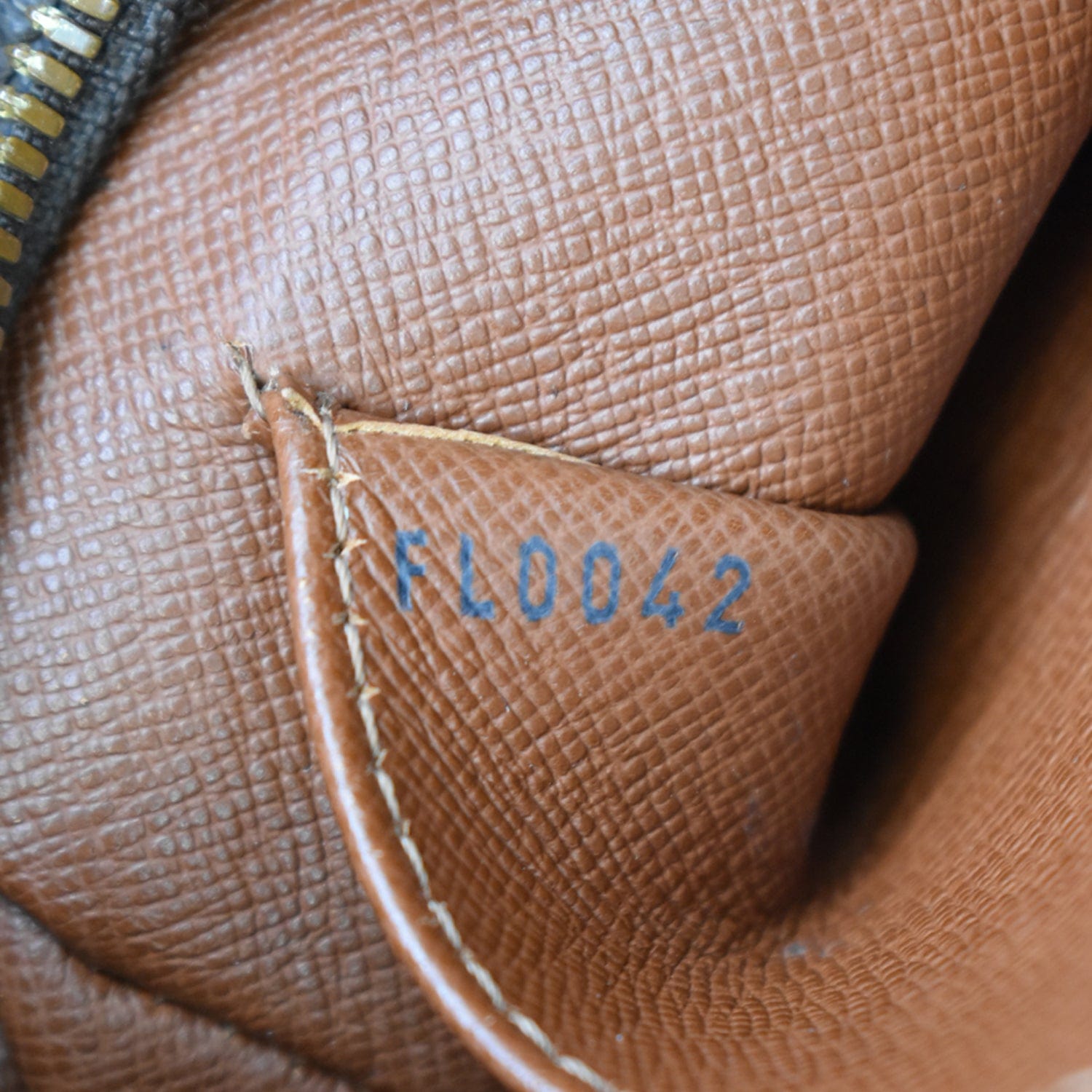 Shop Louis Vuitton Monogram Canvas Street Style Leather Small Shoulder Bag  Logo (M23785) by design◇base