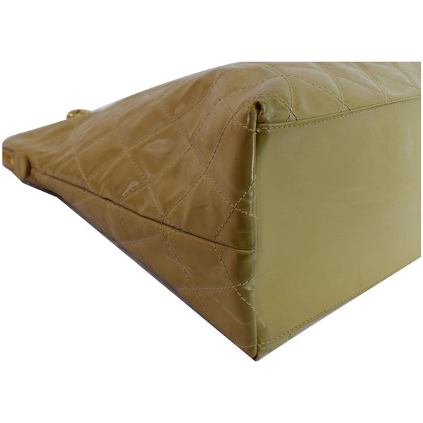 CHANEL Vintage Patent Leather Shoulder Bag Tan 3921871