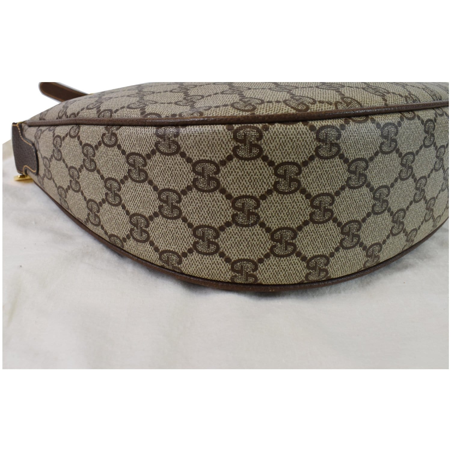 GUCCI Vintage GG Supreme Canvas Shoulder Bag Beige