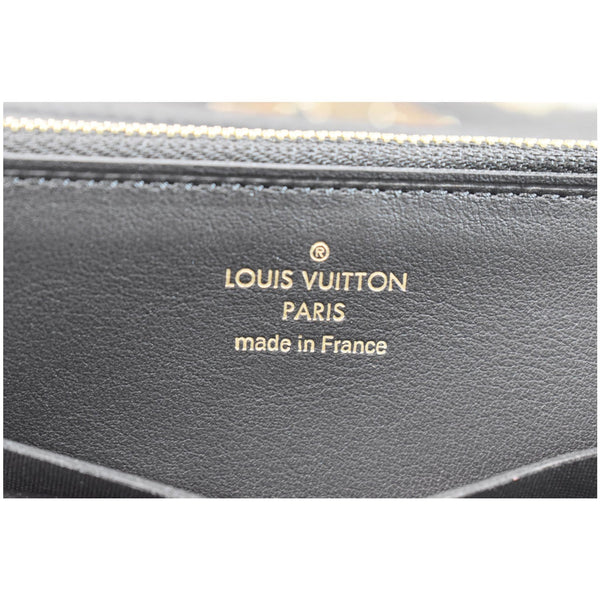 LOUIS VUITTON Capucines Crown Flowers Taurillon Wallet Black