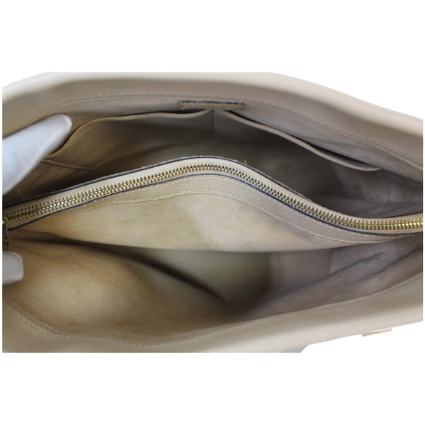 Interior slots Louis Vuitton Pallas Chain Shopper Bag