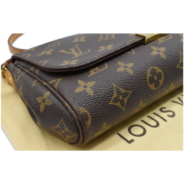LOUIS VUITTON Favorite MM Monogram Canvas Crossbody Bag Brown