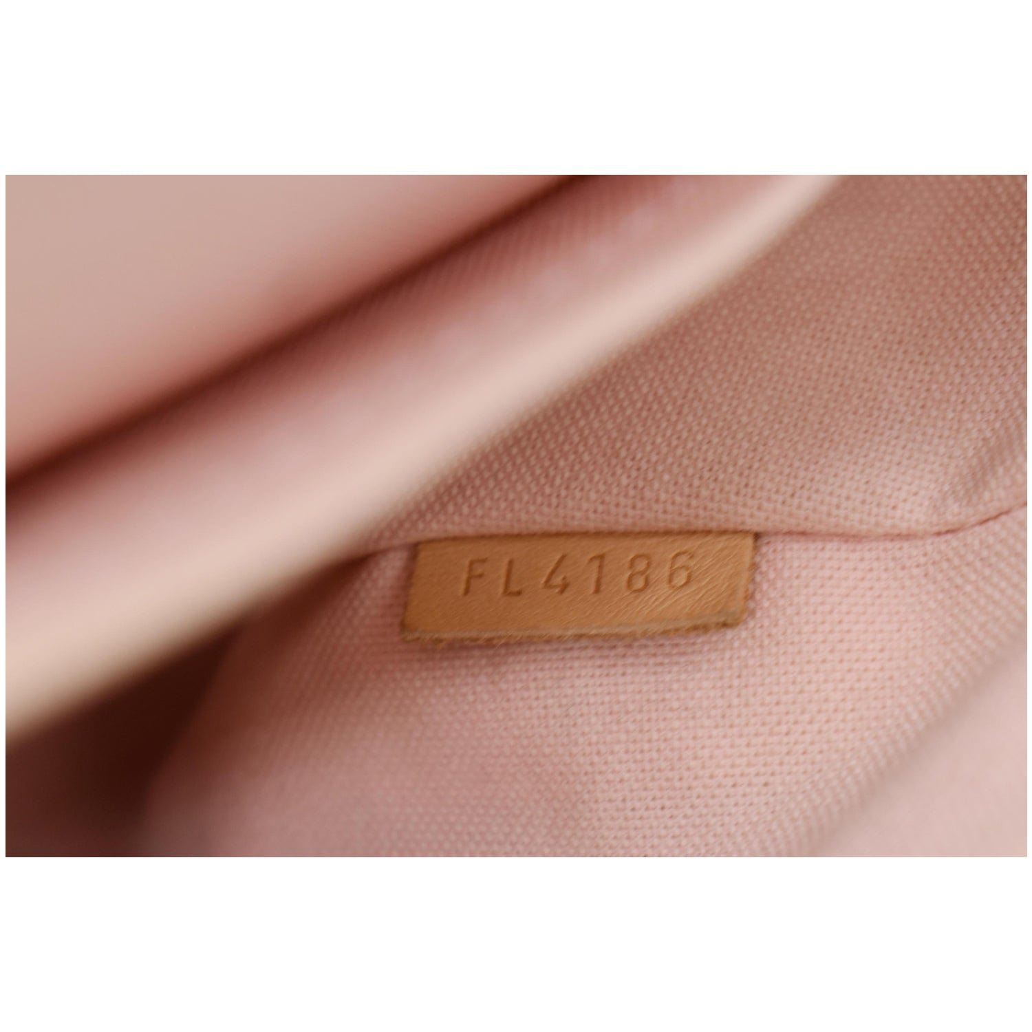 Louis Vuitton Croisette Damier Azur bag Cloth ref.262978 - Joli Closet