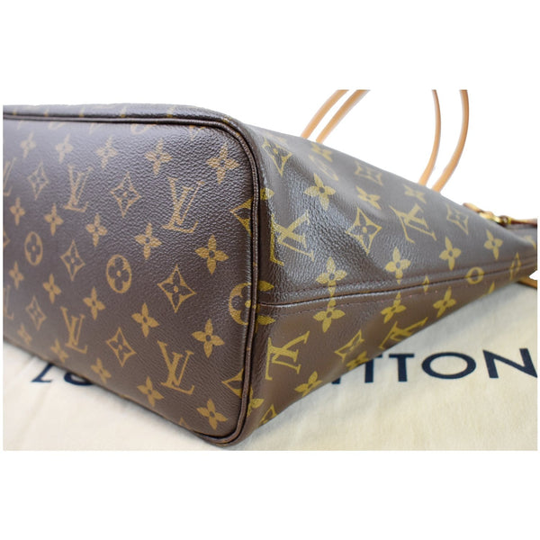 Louis Vuitton Neverfull MM V Grenade Canvas Hand Bag bottom edge