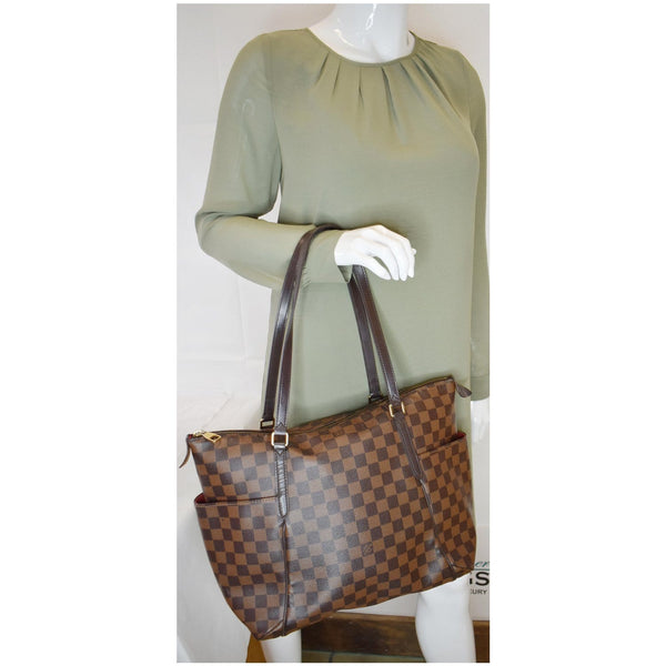 Louis Vuitton Totally MM Damier Ebene Shoulder Tote Bag - elbow handbag
