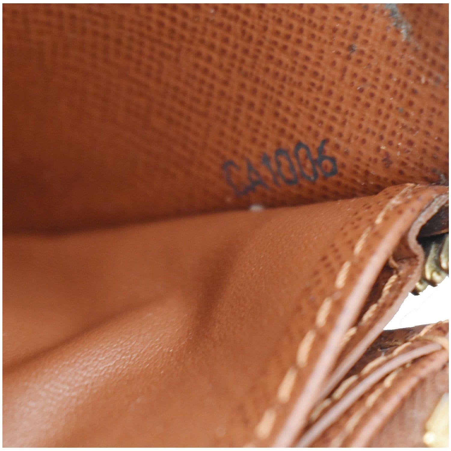 Shop Louis Vuitton ZIPPY ORGANISER Other Plaid Patterns Monogram Unisex  Leather Folding Wallet by KICKSSTORE