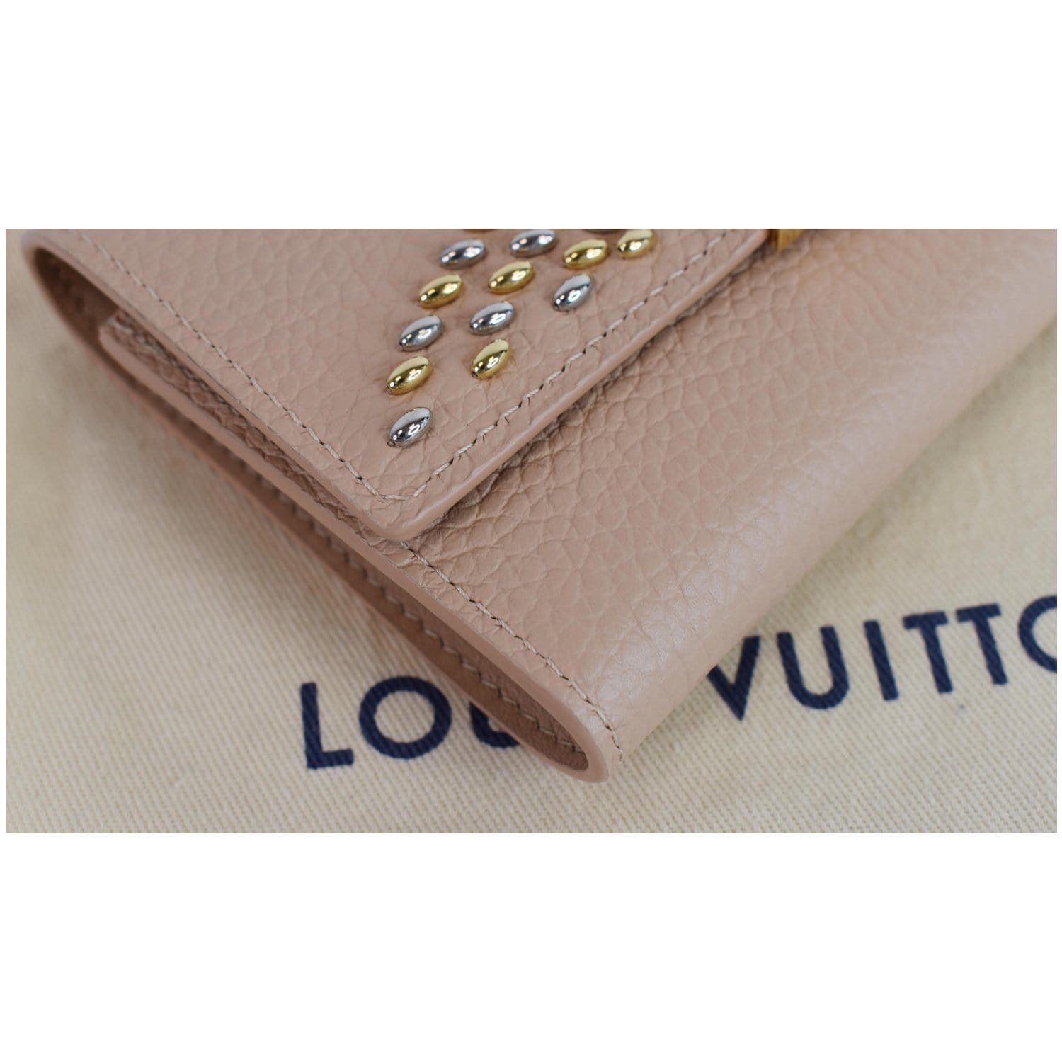 Louis Vuitton LV SHW Capucines Wallet Calfskin Leather Red