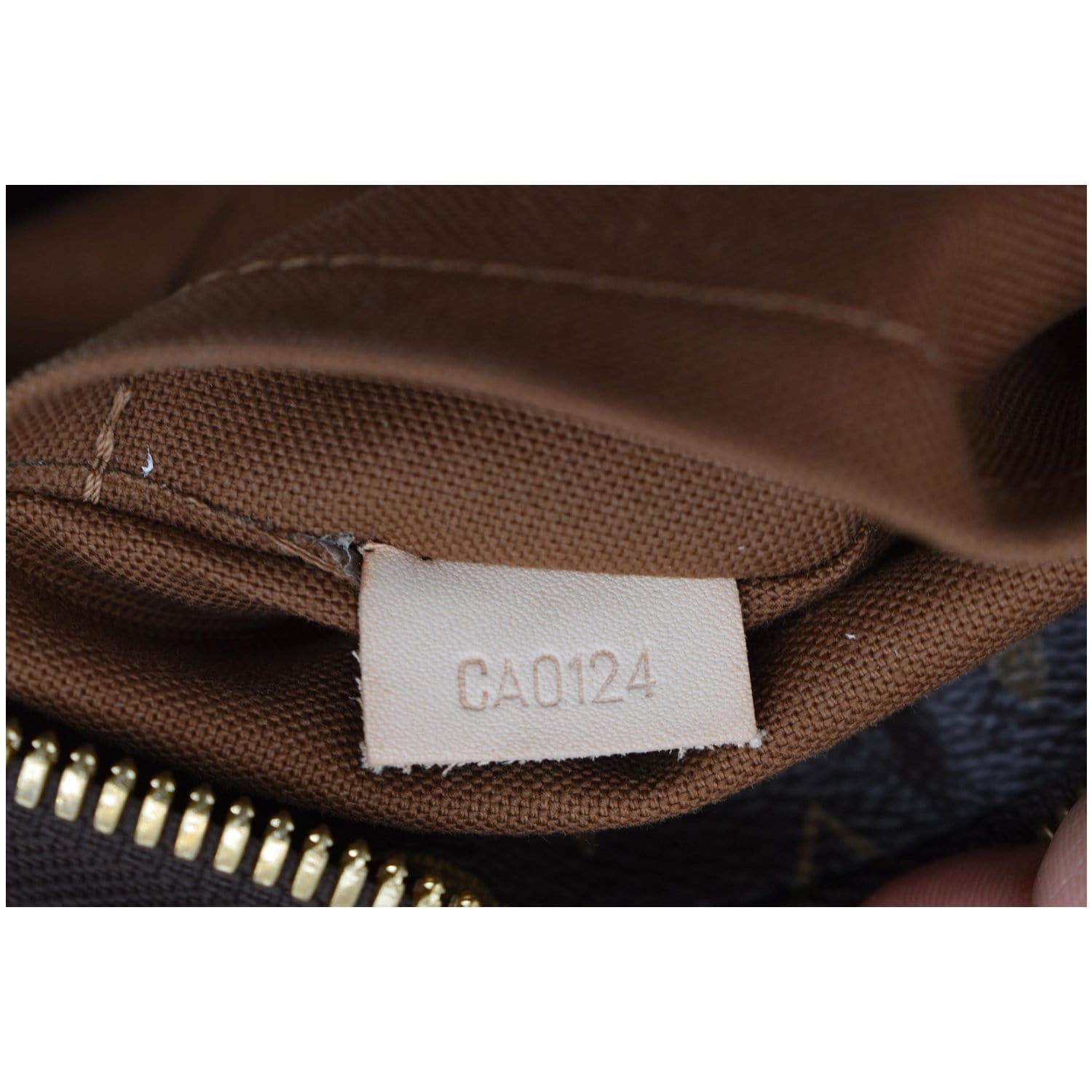 Brown Louis Vuitton Monogram Sully MM Hobo Bag – Designer Revival