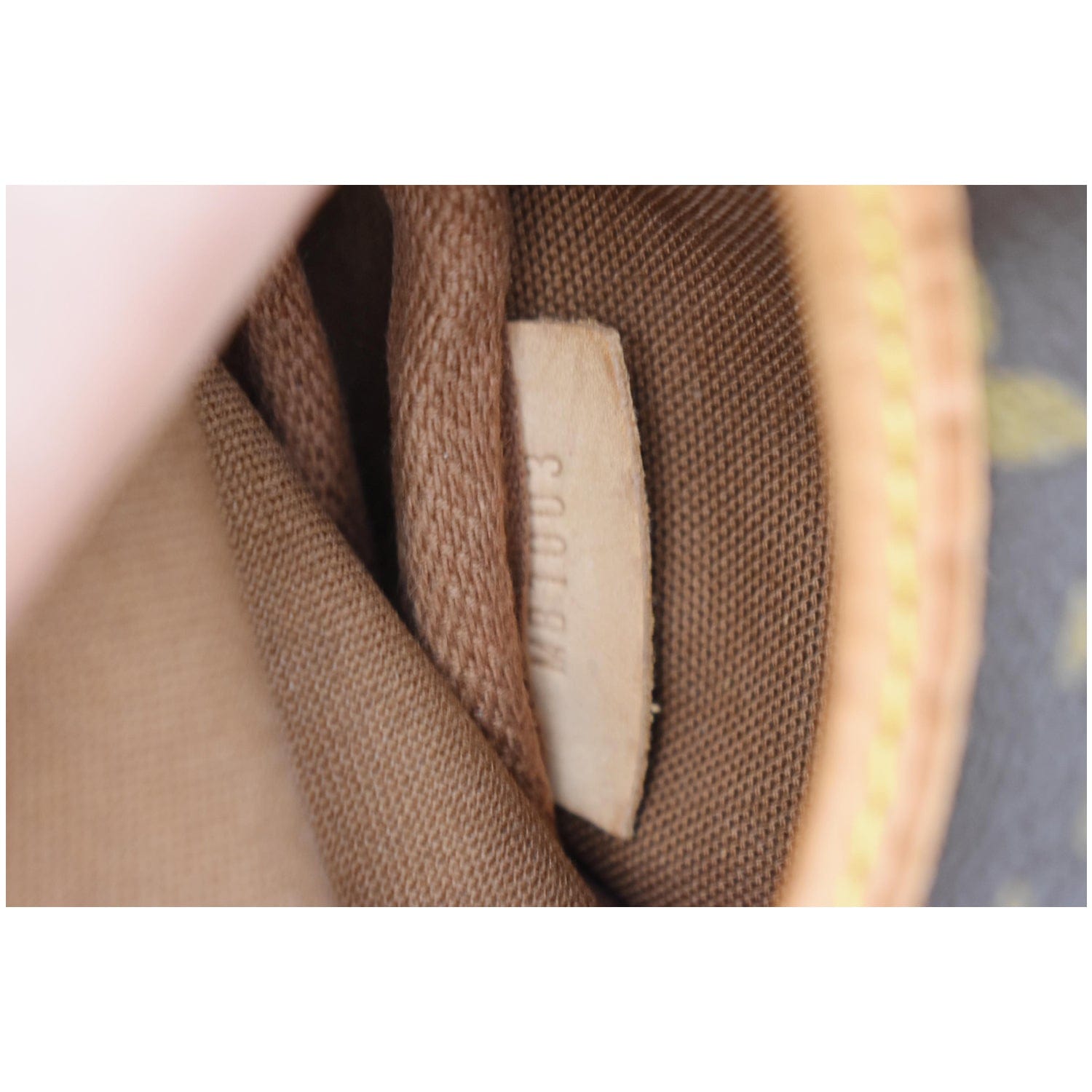 Brown Louis Vuitton Monogram Saumur 30 Crossbody Bag – Designer Revival