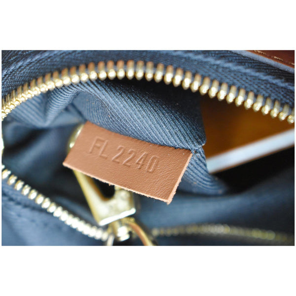 Louis Vuitton Dauphine PM Hobo Bag - FK 2240 code