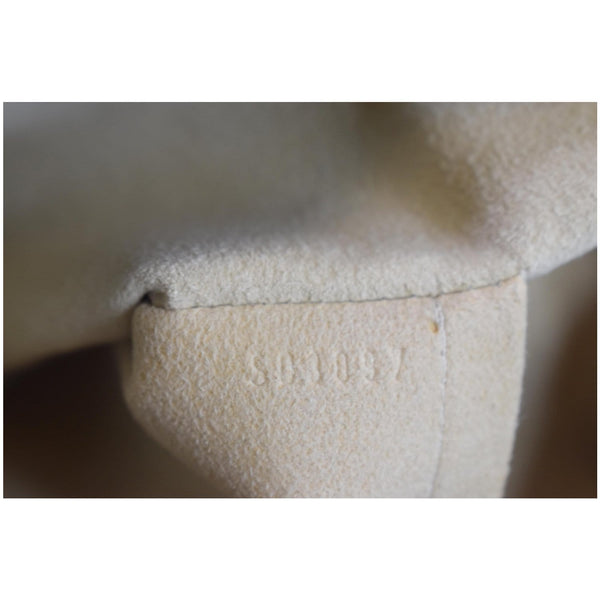 Louis Vuitton Beverly MM Monogram Canvas Shoulder Bag - item code